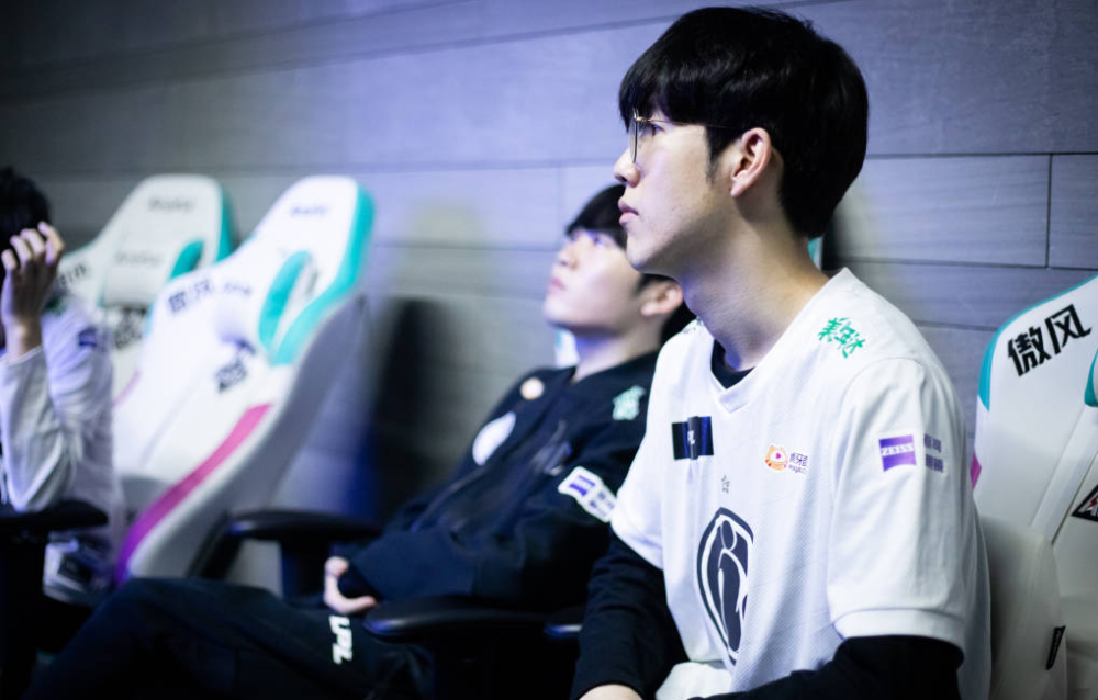 两地的政府 两地的政府