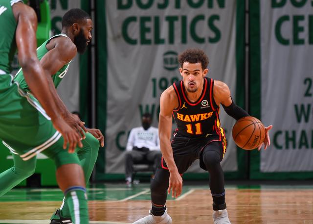 后用一脚冷 后用一脚冷